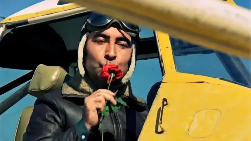 Vecihi Karakter Analizi - Gülen Gözler Filmi