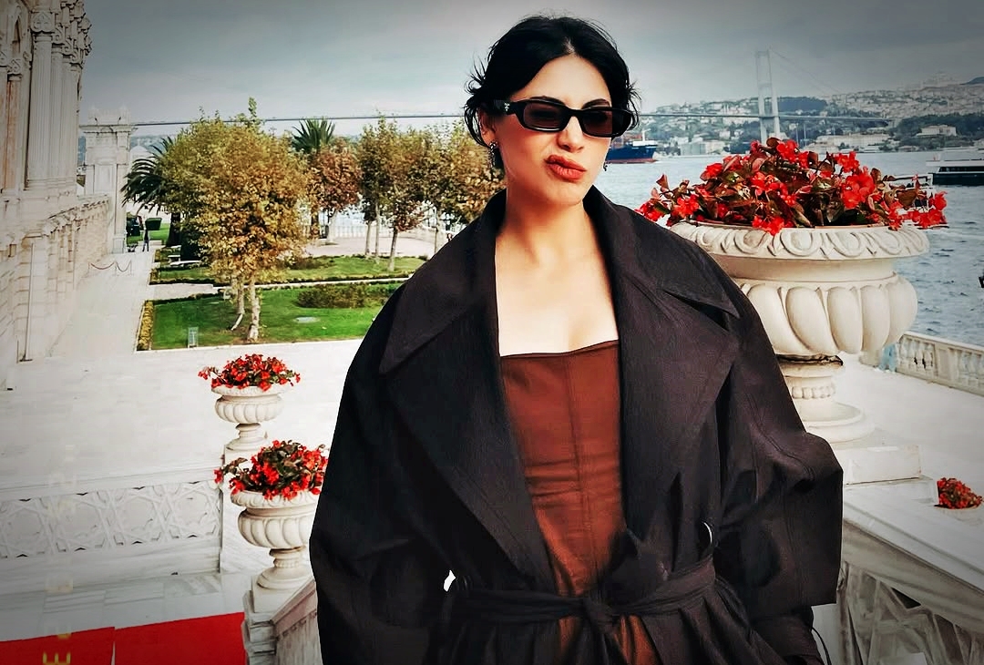 abi dizisi gülüşan kimdir