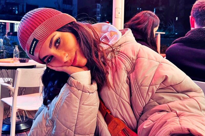 Abi Dizisi Gülüşan Kimdir? Nereli, Kaç Yaşında,…