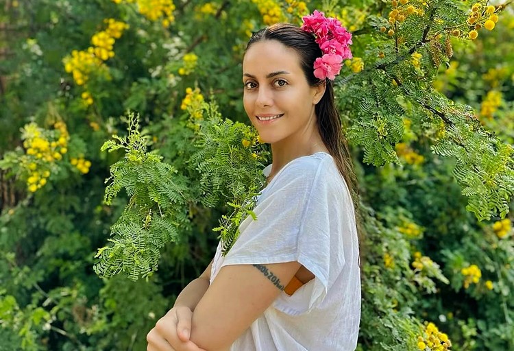 Abi Dizisi Psikolog Suna Kimdir? Kaç Yaşında,…